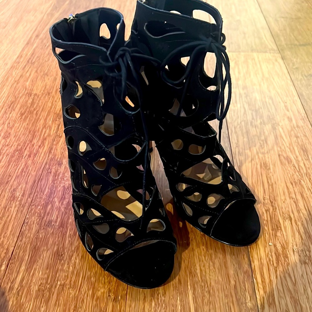 EUC Aldo Cage Cut Out Suede Black Heels, size 9
